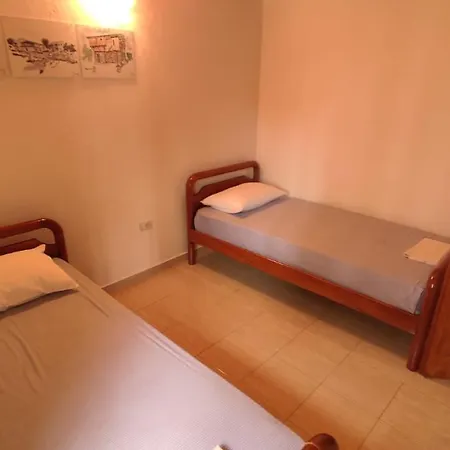 بيت للعطل Mitrojorgji